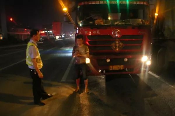 司机变造车牌想躲违章摄像头,结果把自己送进了监狱