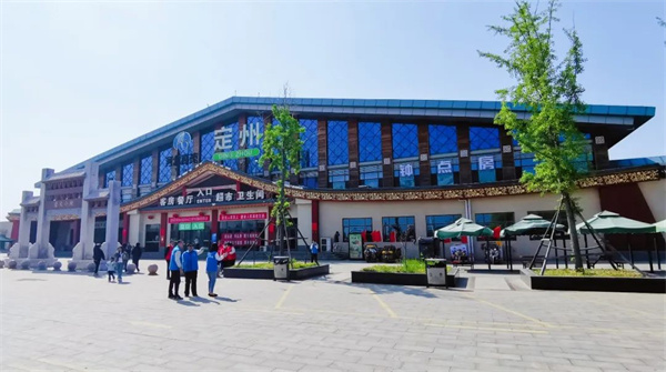 高速服务区餐饮升级,满足自驾族多样需求