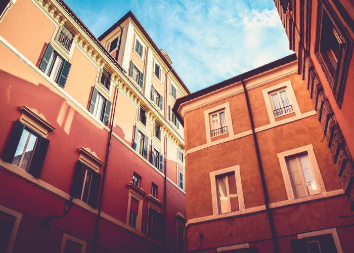 疫情多点爆发,拆完快递快洗手