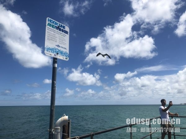 加拿大滑铁卢大学学费详情，各专业及留学阶段费用大不同