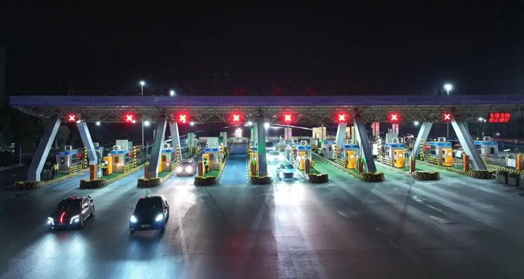 春节高速免费截止，车主通行情况及返程高峰车流量汇总