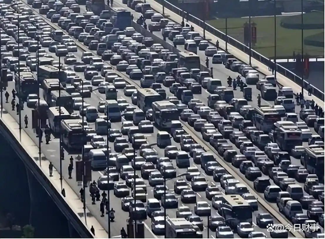 京港澳高速桥梁大拆除 5400人同时施工为哪般